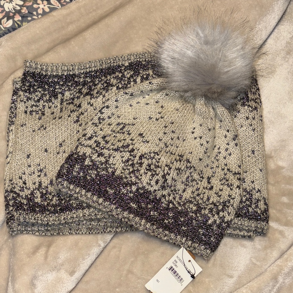 NWT Modena Faux Fur Pom Pom Beanie & Infinity Scarf 2 piece set